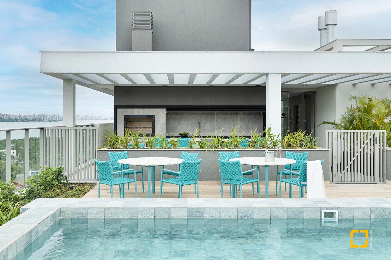 Apartamento com 72m², 2 quartos (sendo 1 suíte), 1 garagem, no bairro Cacupé em Florianópolis