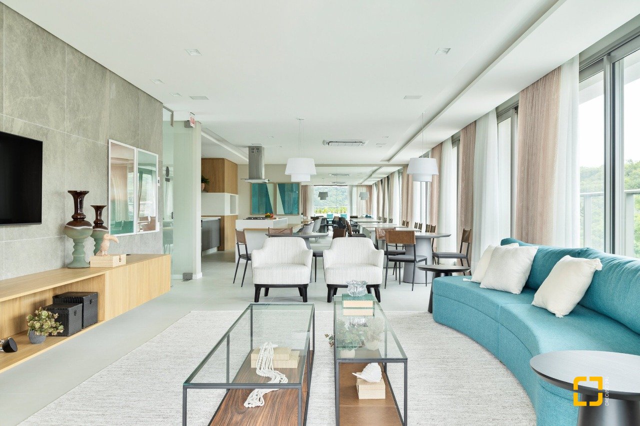 Apartamento com 71m², 2 quartos (sendo 1 suíte), 1 garagem, no bairro Cacupé em Florianópolis