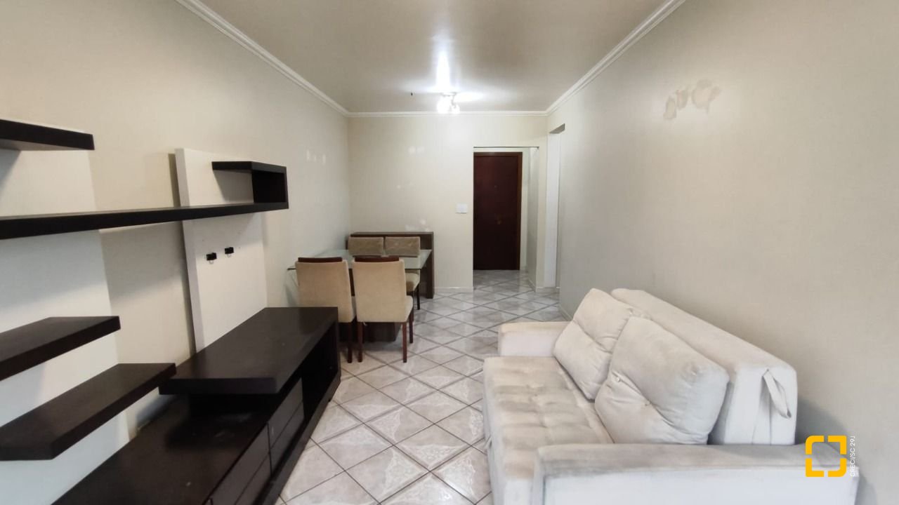 Apartamento com 63m², 2 quartos, 1 garagem, no bairro Kobrasol em São José