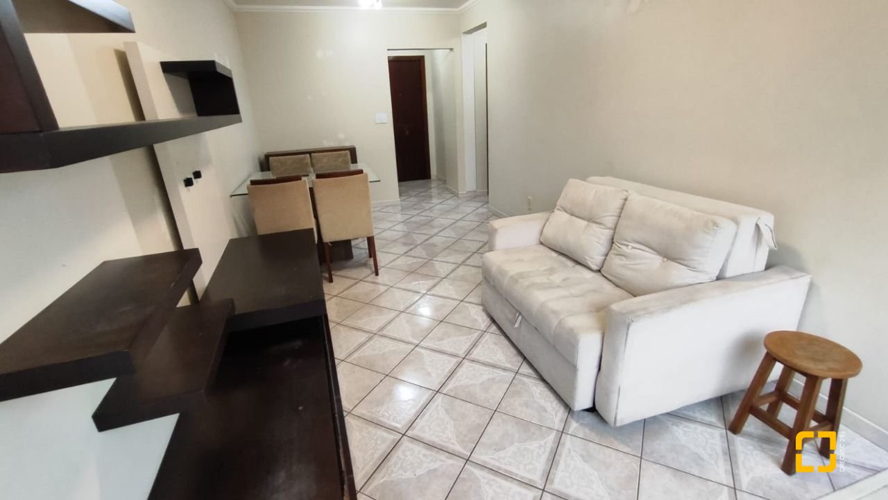 Apartamento com 63m², 2 quartos, 1 garagem, no bairro Kobrasol em São José