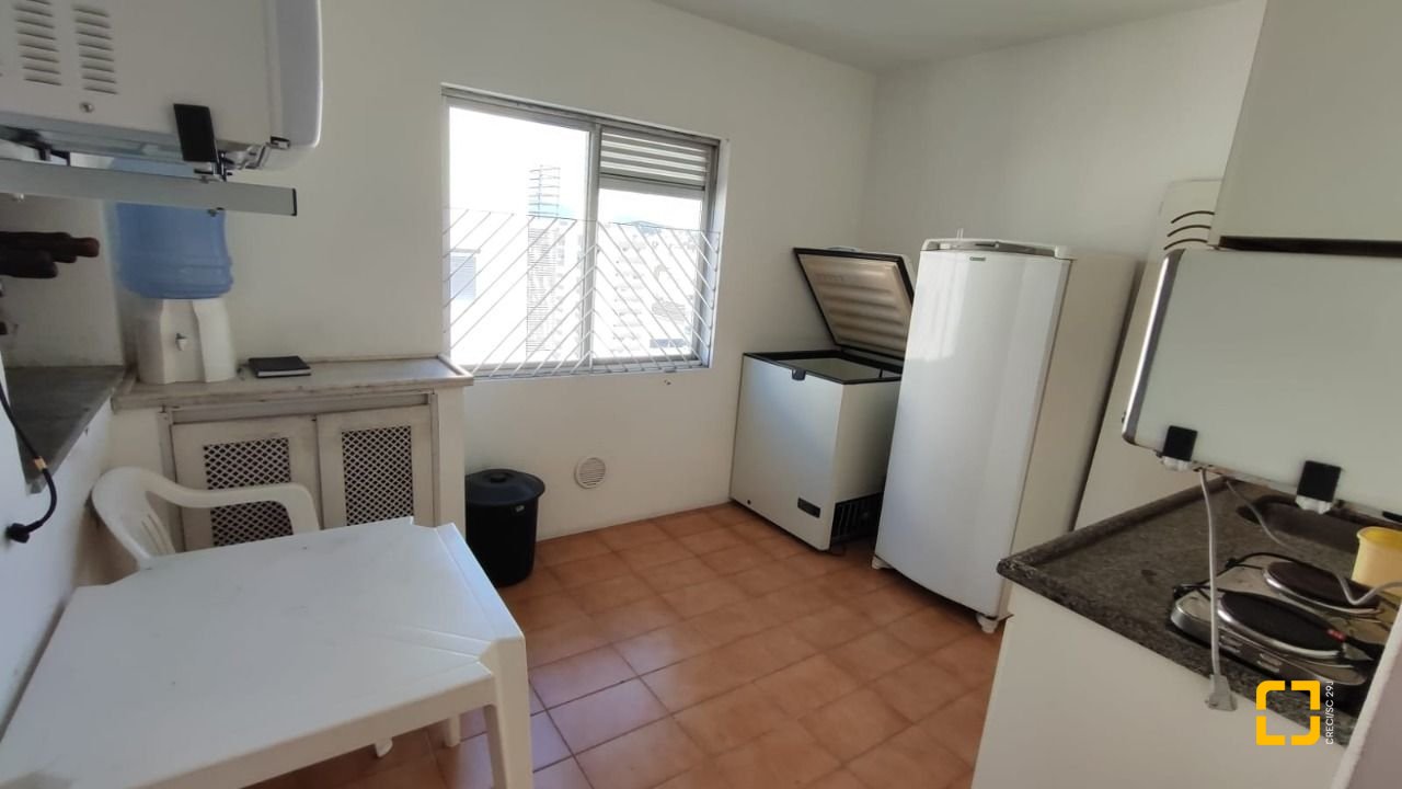 Apartamento com 63m², 2 quartos, 1 garagem, no bairro Kobrasol em São José