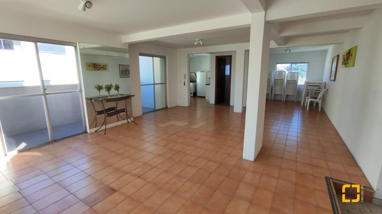 Apartamento com 63m², 2 quartos, 1 garagem, no bairro Kobrasol em São José