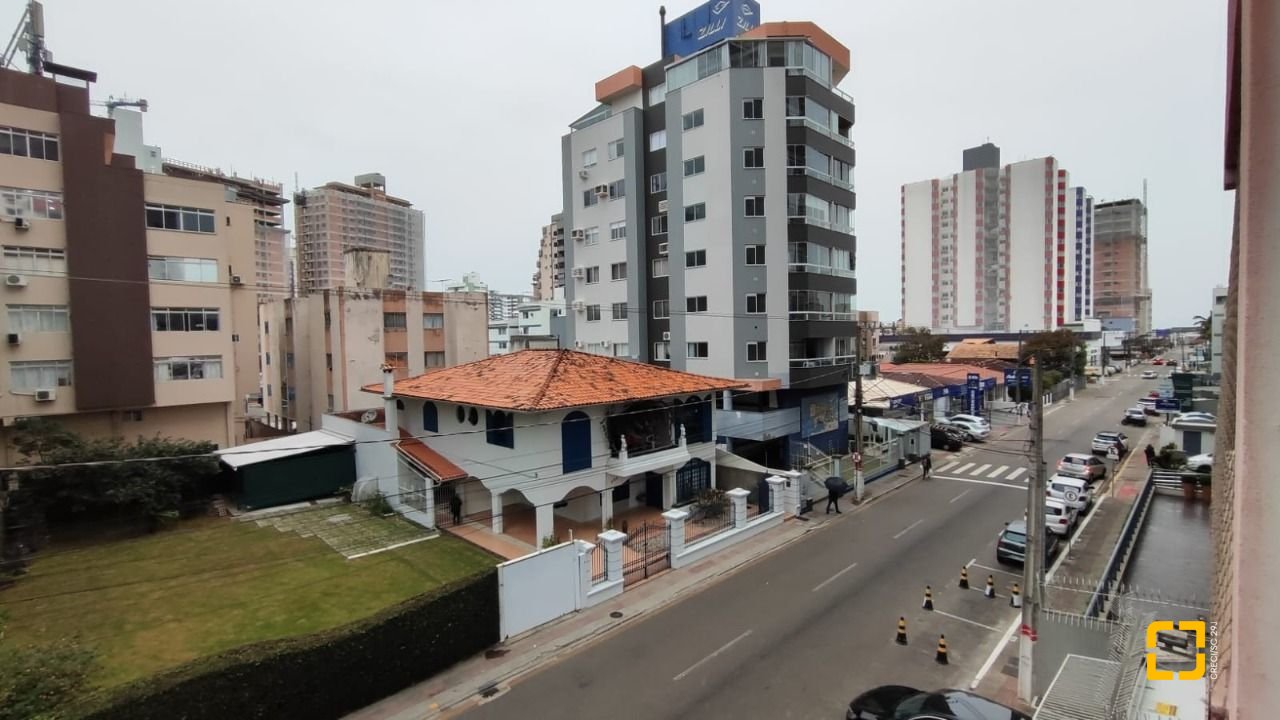 Apartamento com 63m², 2 quartos, 1 garagem, no bairro Kobrasol em São José