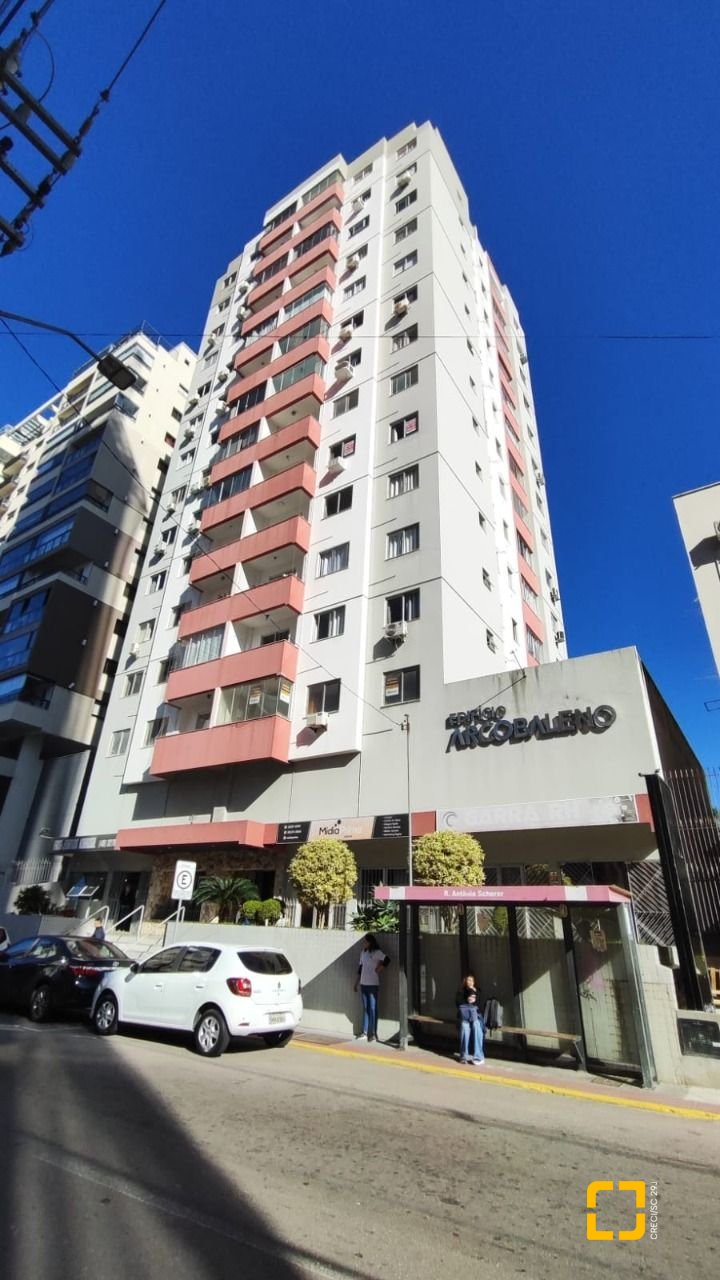 Apartamento com 63m², 2 quartos, 1 garagem, no bairro Kobrasol em São José