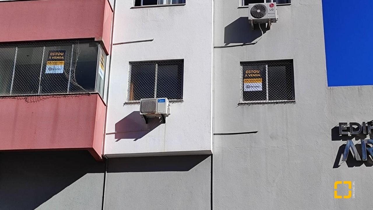 Apartamento com 63m², 2 quartos, 1 garagem, no bairro Kobrasol em São José