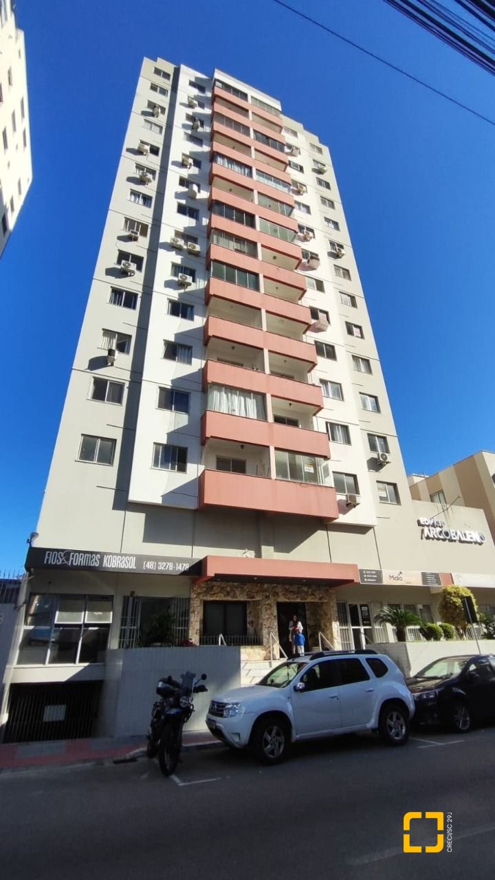 Apartamento com 63m², 2 quartos, 1 garagem, no bairro Kobrasol em São José