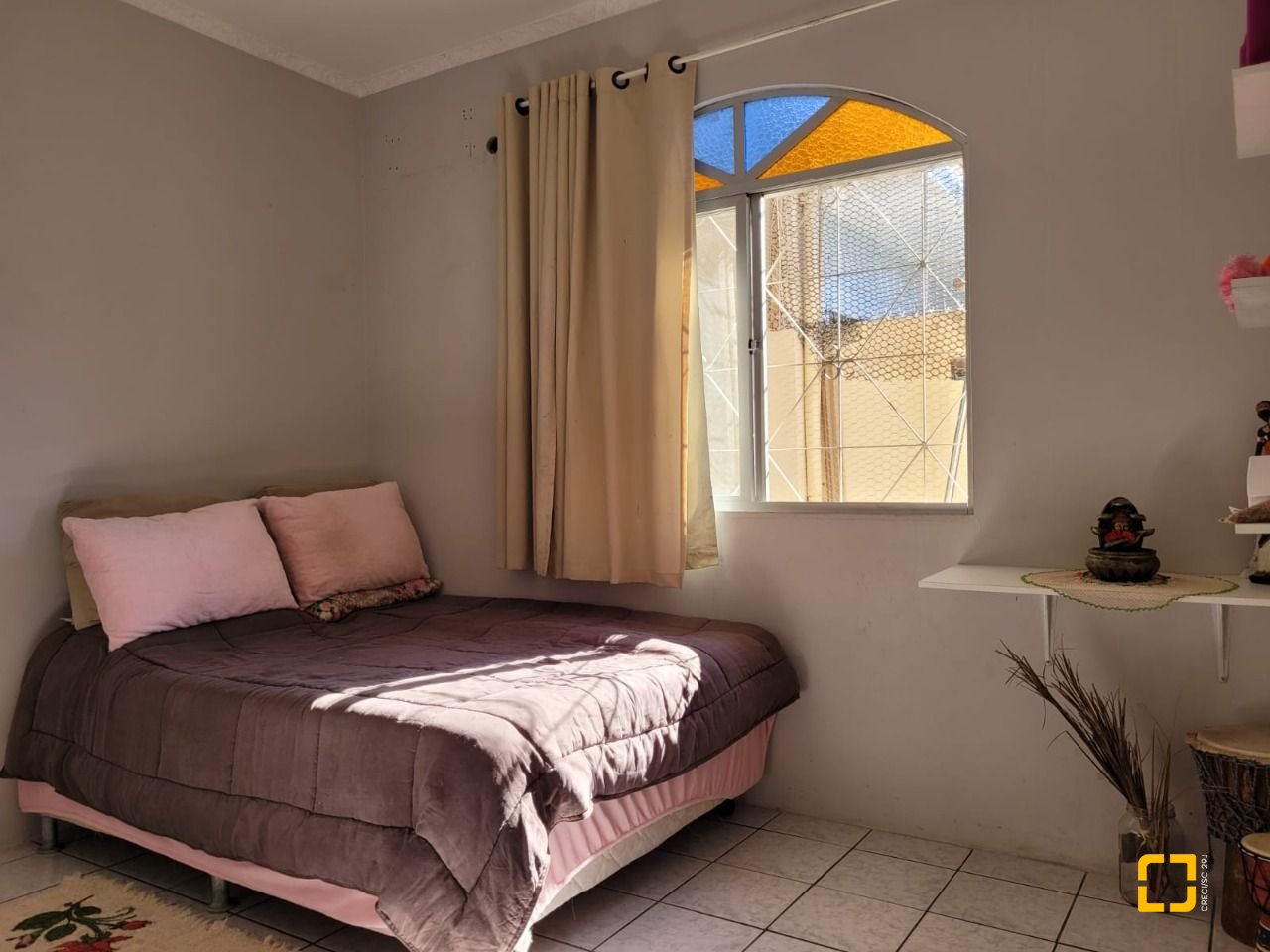 Casa com 398m², 9 quartos (sendo 3 suítes), 4 garagens, no bairro Capoeiras em Florianópolis