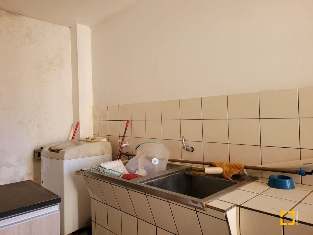 Casa com 398m², 9 quartos (sendo 3 suítes), 4 garagens, no bairro Capoeiras em Florianópolis