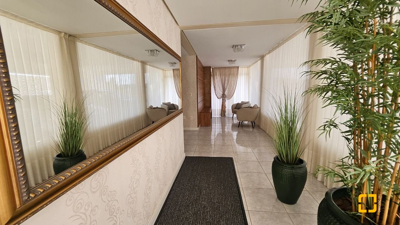 Apartamento com 225m², 2 quartos, 1 garagem, no bairro Estreito em Florianópolis