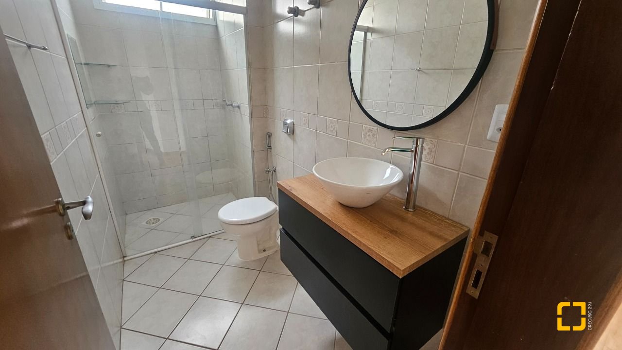 Apartamento com 225m², 2 quartos, 1 garagem, no bairro Estreito em Florianópolis
