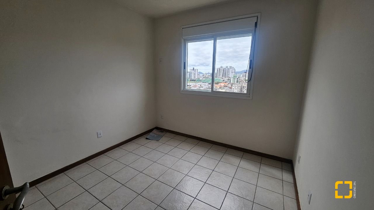 Apartamento com 225m², 2 quartos, 1 garagem, no bairro Estreito em Florianópolis
