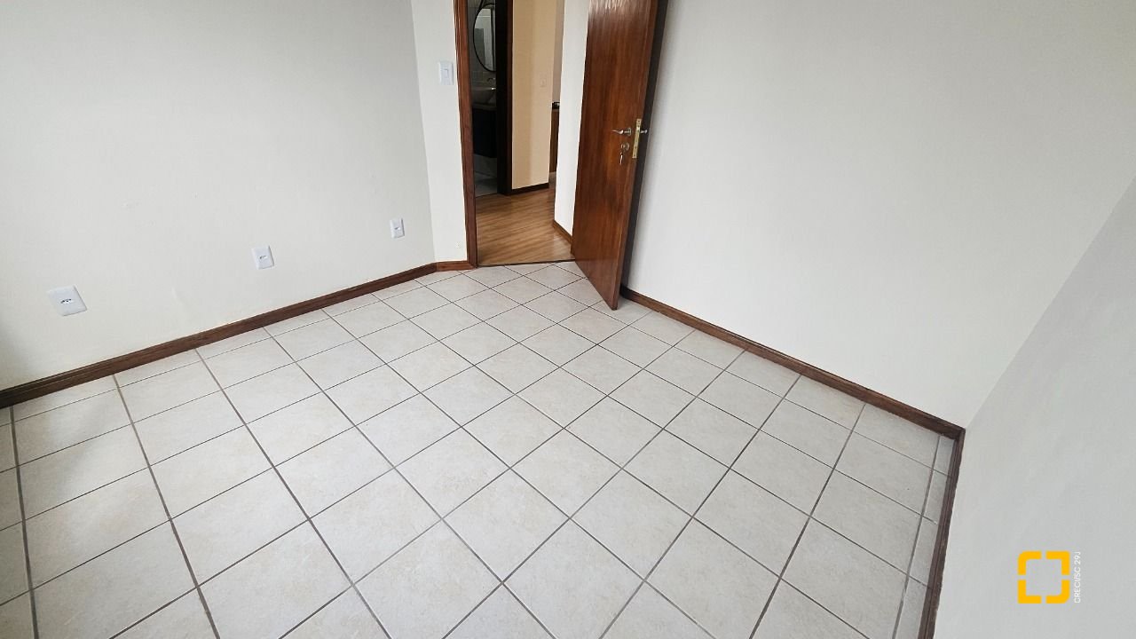 Apartamento com 225m², 2 quartos, 1 garagem, no bairro Estreito em Florianópolis