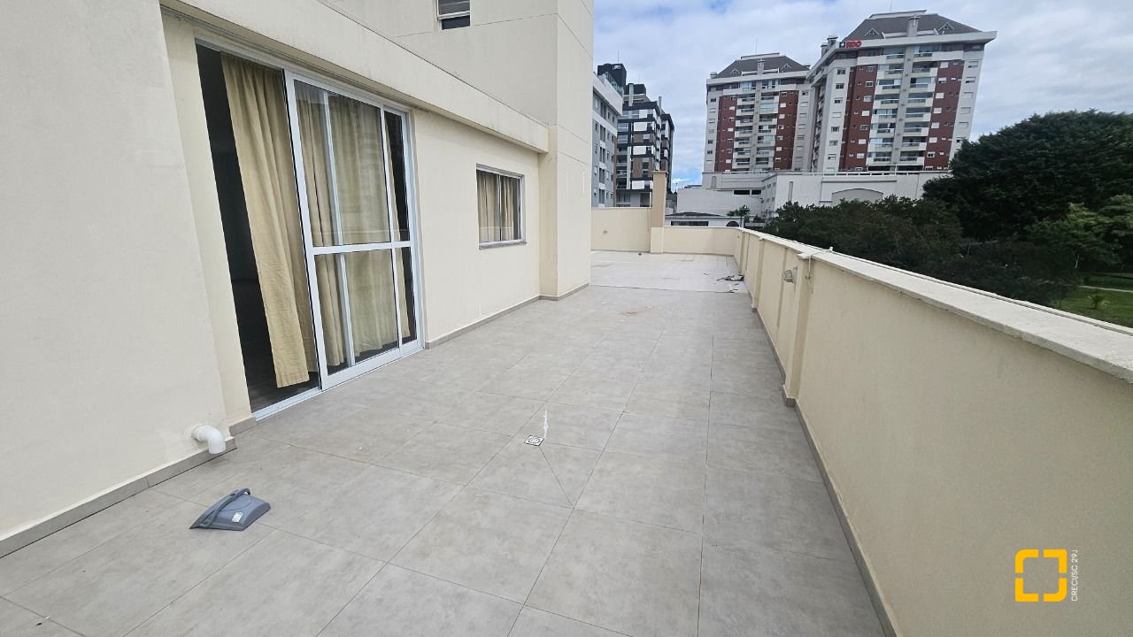 Apartamento com 225m², 2 quartos, 1 garagem, no bairro Estreito em Florianópolis