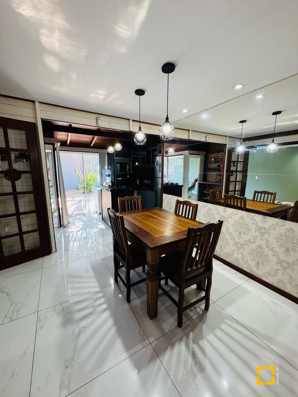 Casa com 130m², 4 quartos (sendo 1 suíte), 1 garagem, no bairro Ingleses em Florianópolis