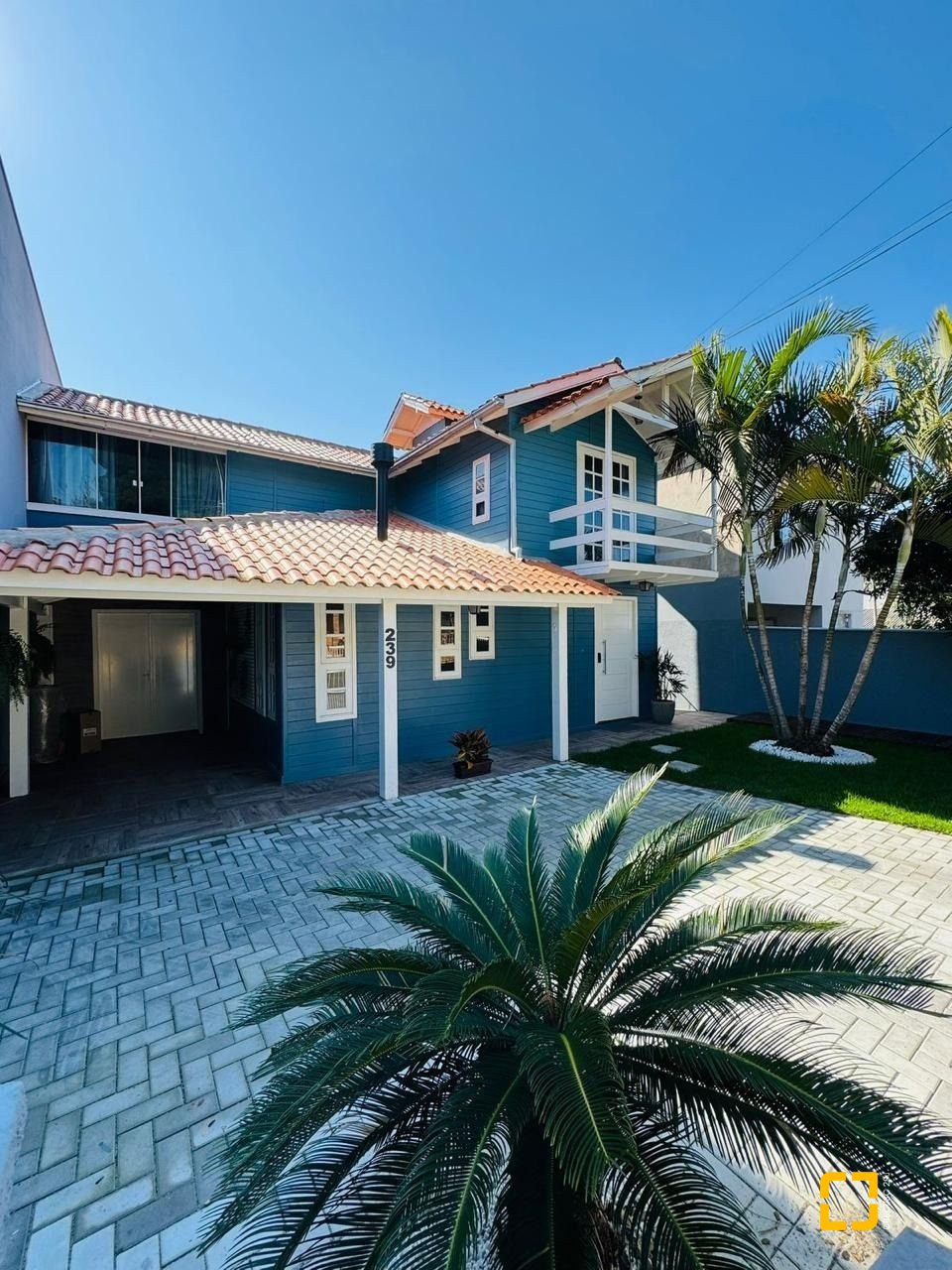 Casa com 130m², 4 quartos (sendo 1 suíte), 1 garagem, no bairro Ingleses em Florianópolis