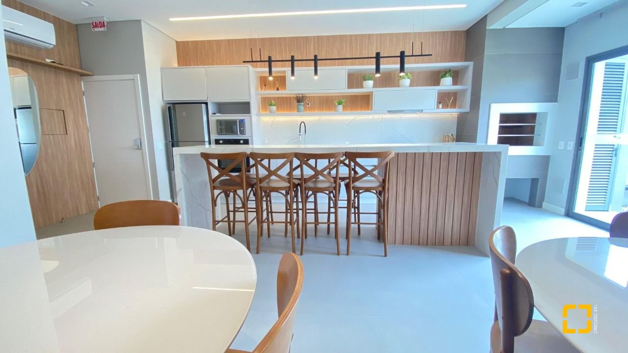 Apartamento com 90m², 3 quartos (sendo 1 suíte), 1 garagem, no bairro Ingleses em Florianópolis