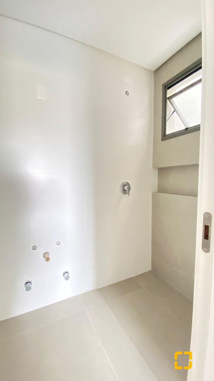 Apartamento com 90m², 3 quartos (sendo 1 suíte), 1 garagem, no bairro Ingleses em Florianópolis