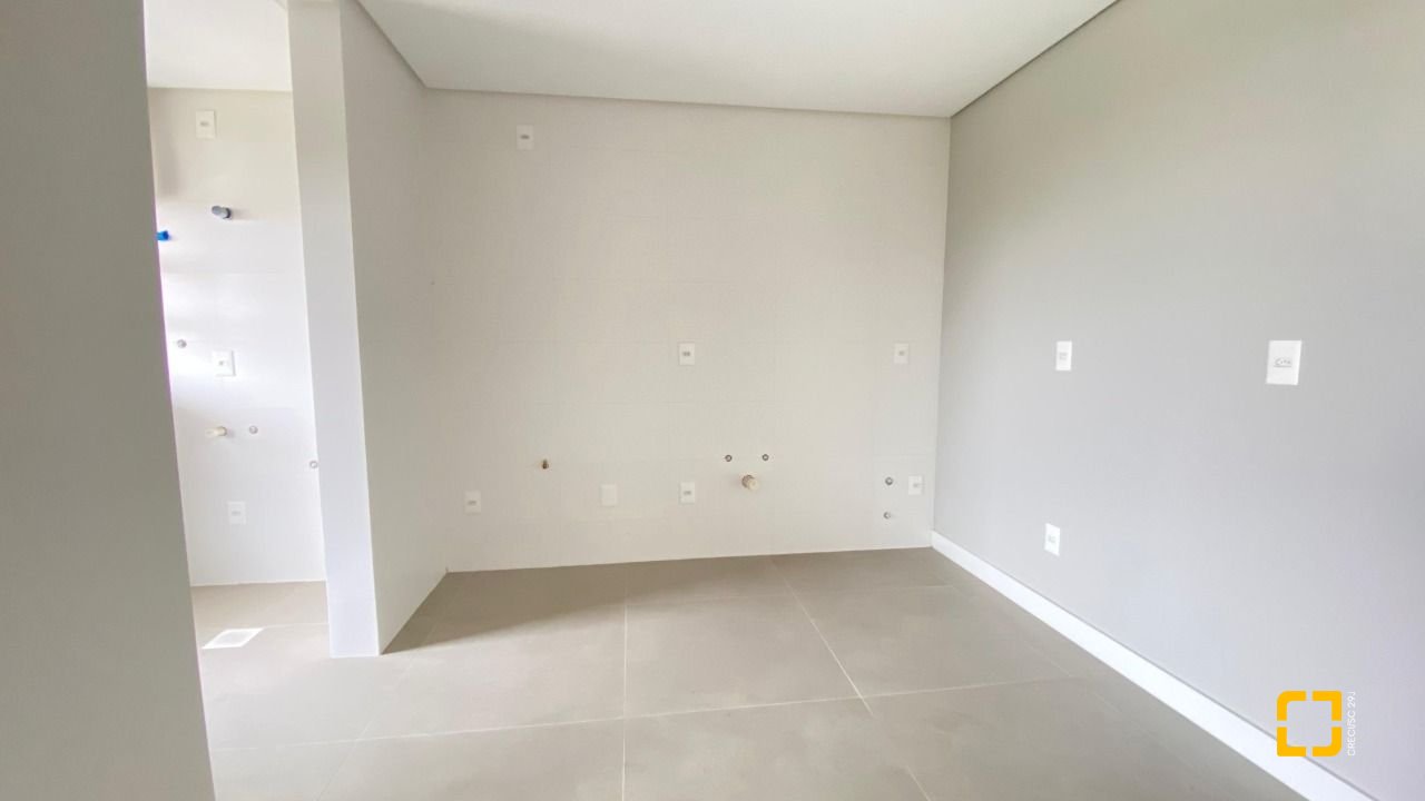 Apartamento com 90m², 3 quartos (sendo 1 suíte), 1 garagem, no bairro Ingleses em Florianópolis