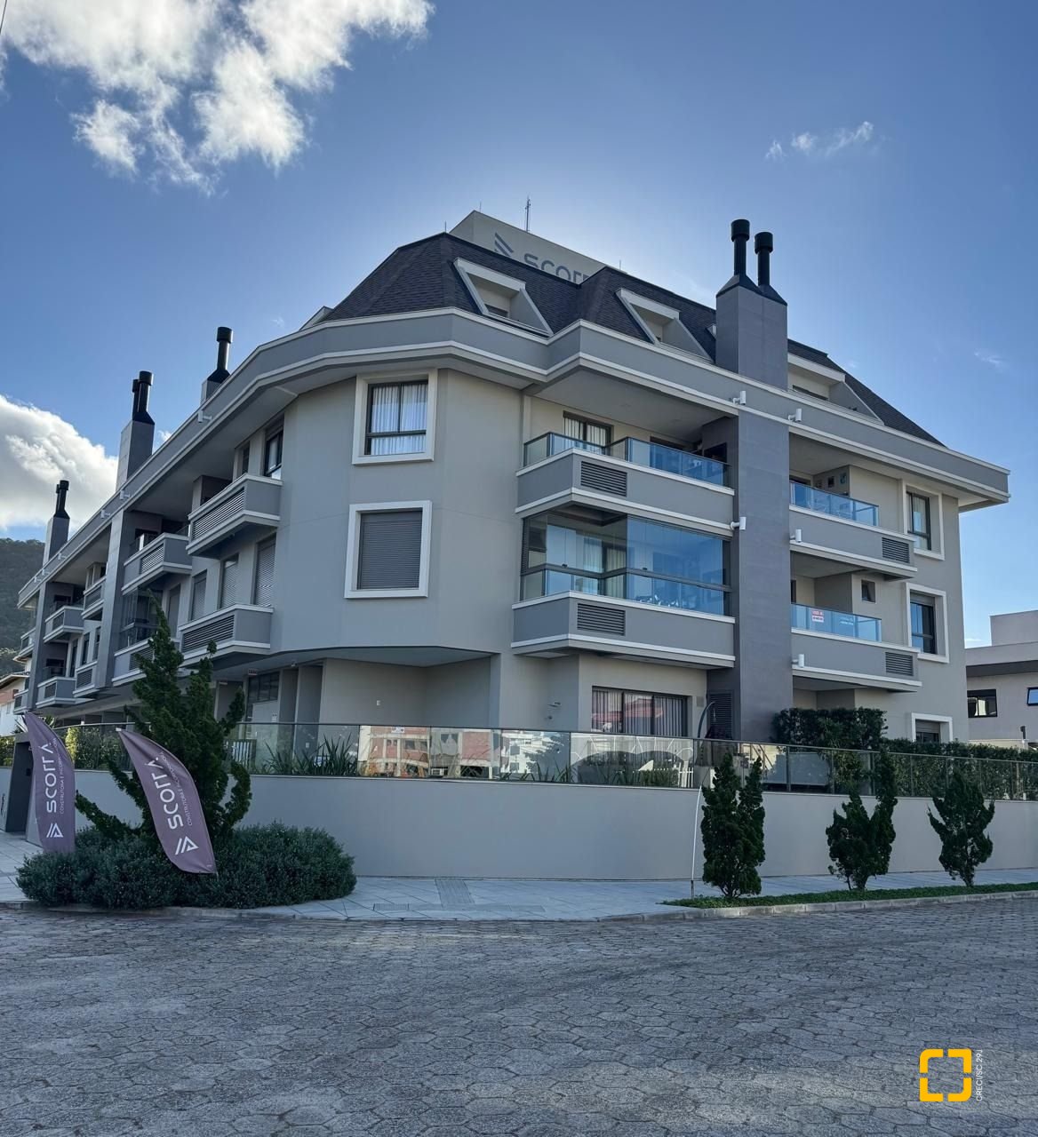 Apartamento com 90m², 3 quartos (sendo 1 suíte), 1 garagem, no bairro Ingleses em Florianópolis