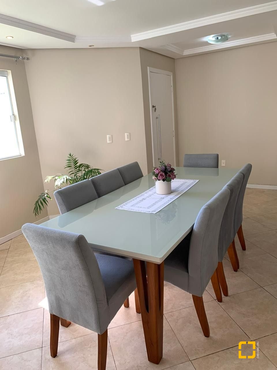 Casa com 247m², 3 quartos (sendo 1 suíte), 1 garagem, no bairro Barreiros em São José