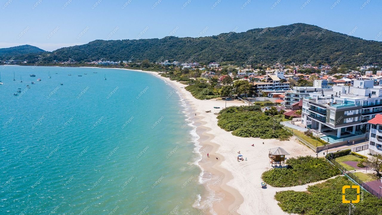 Casa de Condomínio com 44m², 1 quarto (sendo 1 suíte), no bairro Cachoeira do Bom Jesus em Florianópolis