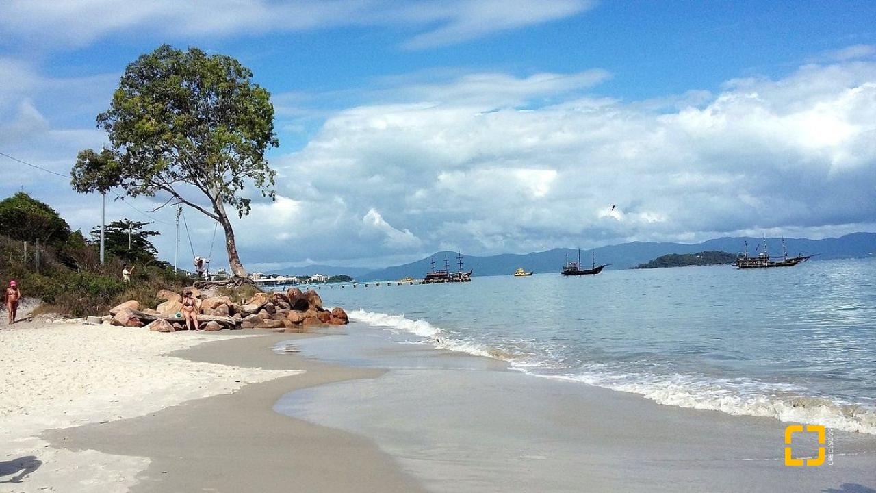 Casa de Condomínio com 44m², 1 quarto (sendo 1 suíte), no bairro Cachoeira do Bom Jesus em Florianópolis