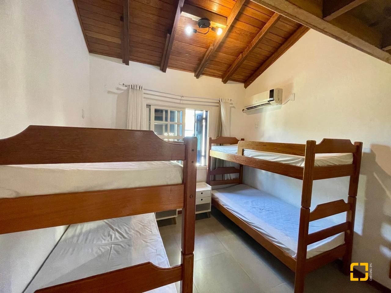 Casa de Condomínio com 63m², 2 quartos (sendo 1 suíte), 1 garagem, no bairro Cachoeira do Bom Jesus em Florianópolis