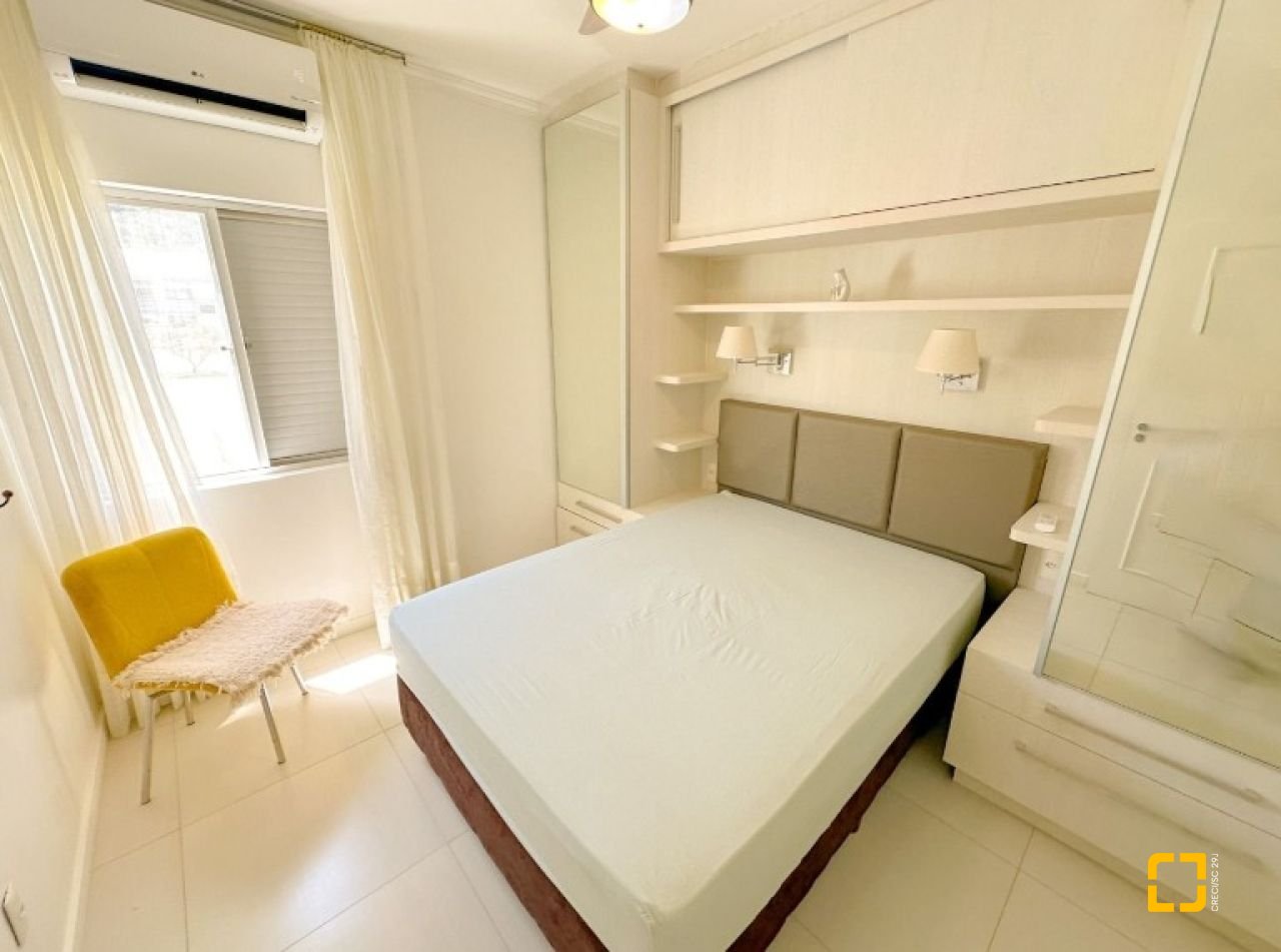 Apartamento com 76m², 3 quartos (sendo 1 suíte), 2 garagens, no bairro Praia Brava em Florianópolis