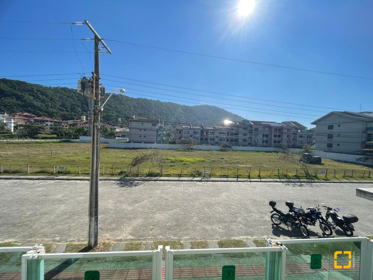 Apartamento com 76m², 3 quartos (sendo 1 suíte), 2 garagens, no bairro Praia Brava em Florianópolis