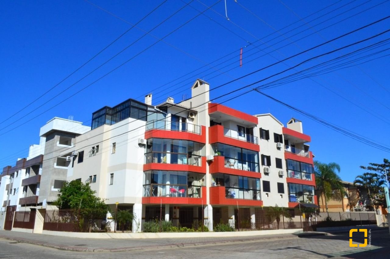 Apartamento com 70m², 2 quartos (sendo 1 suíte), 1 garagem, no bairro Ingleses em Florianópolis