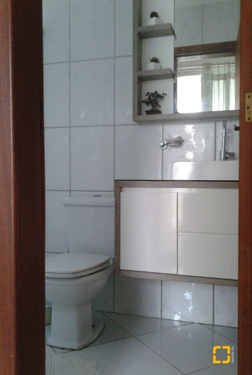Apartamento com 63m², 4 quartos (sendo 1 suíte), 1 garagem, no bairro Ingleses em Florianópolis