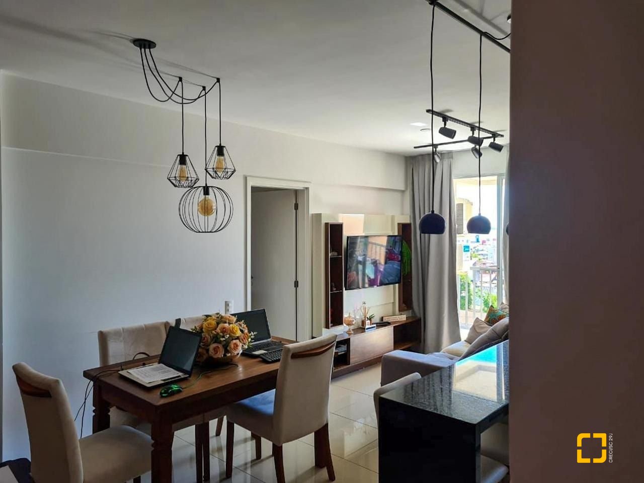 Apartamento com 88m², 3 quartos (sendo 1 suíte), 2 garagens, no bairro Jardim Cidade de Florianópolis em São José