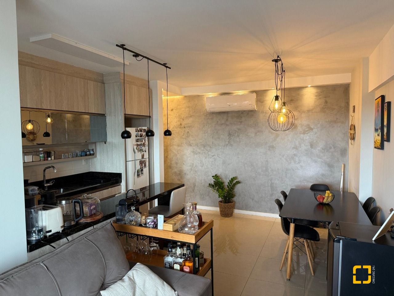 Apartamento com 88m², 3 quartos (sendo 1 suíte), 2 garagens, no bairro Jardim Cidade de Florianópolis em São José