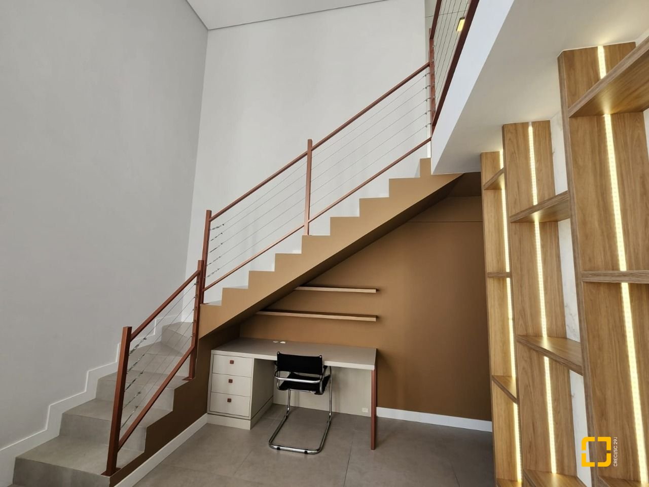 Apartamento com 60m², 2 quartos (sendo 1 suíte), 1 garagem, no bairro Carvoeira em Florianópolis