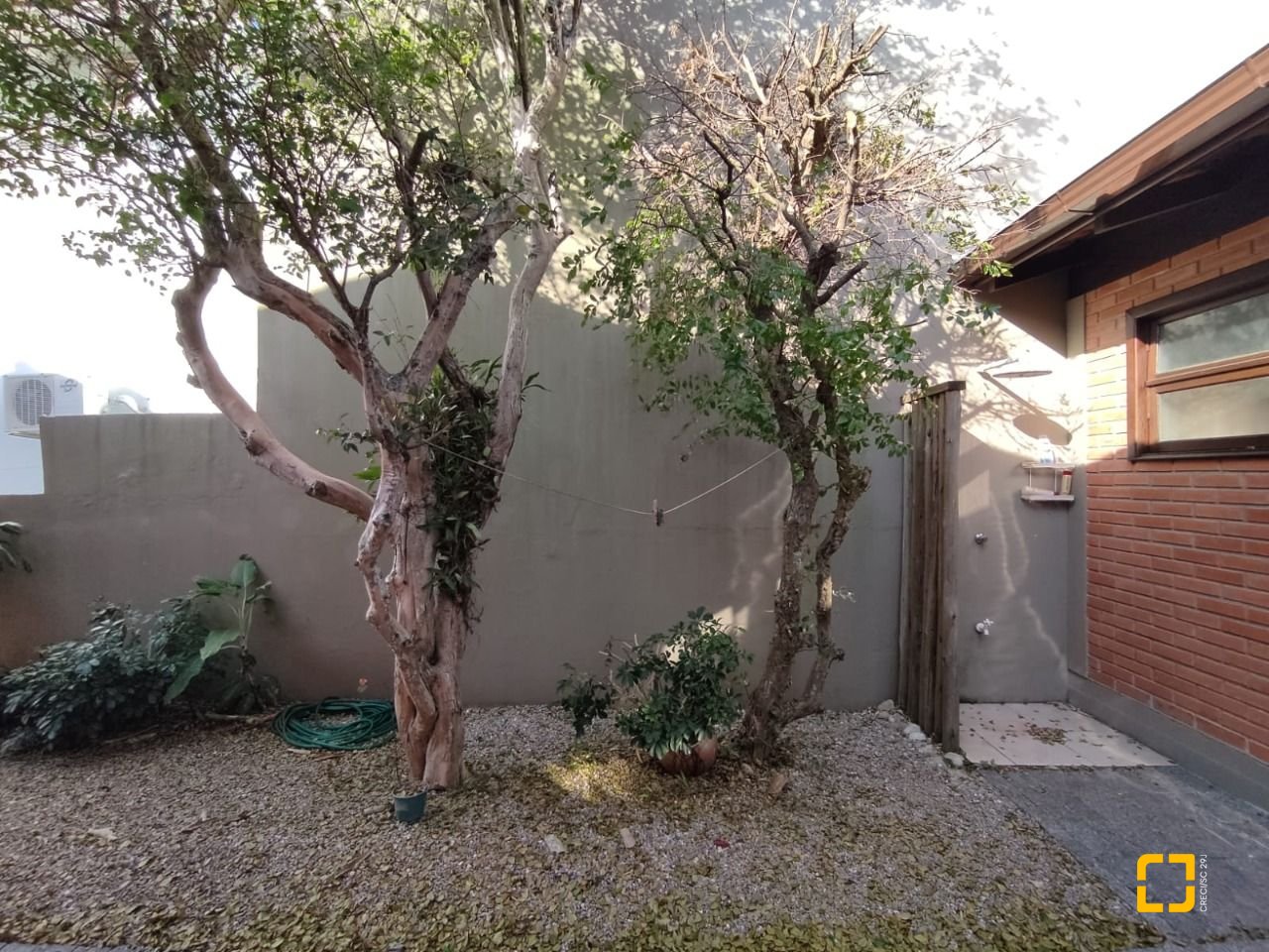Casa com 188m², 6 quartos (sendo 1 suíte), 3 garagens, no bairro Ingleses em Florianópolis