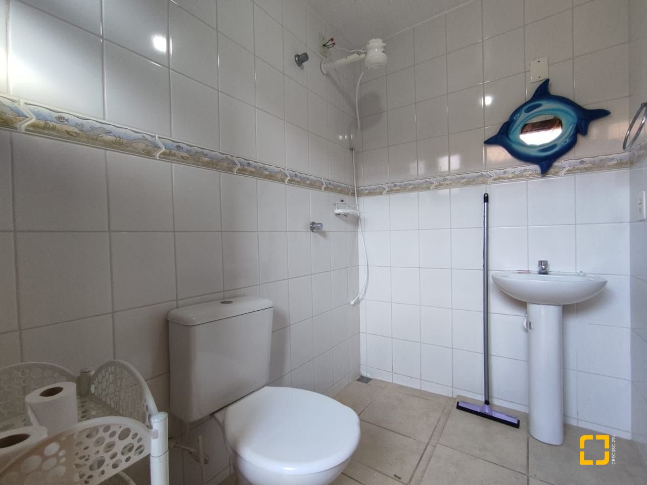 Casa com 188m², 6 quartos (sendo 1 suíte), 3 garagens, no bairro Ingleses em Florianópolis