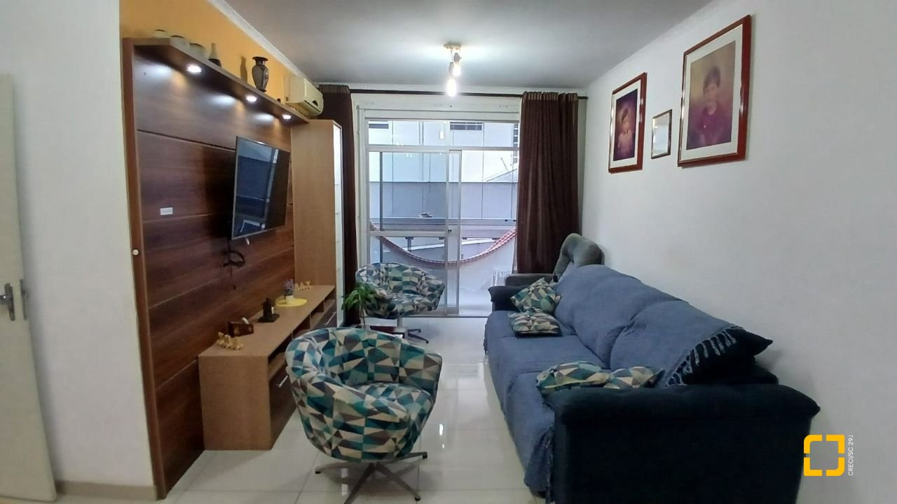 Apartamento com 131m², 5 quartos (sendo 2 suítes), 1 garagem, no bairro Balneário em Florianópolis