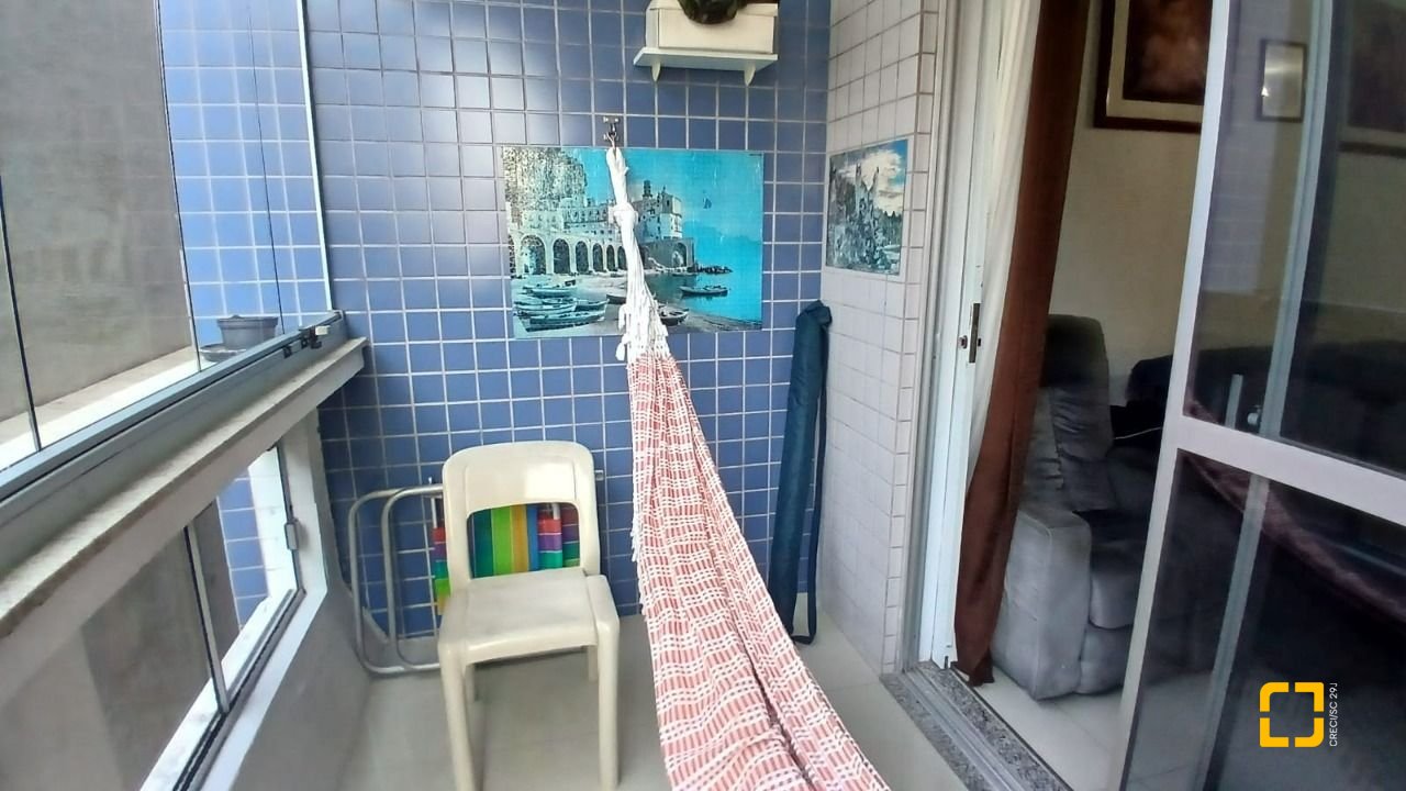 Apartamento com 131m², 5 quartos (sendo 2 suítes), 1 garagem, no bairro Balneário em Florianópolis