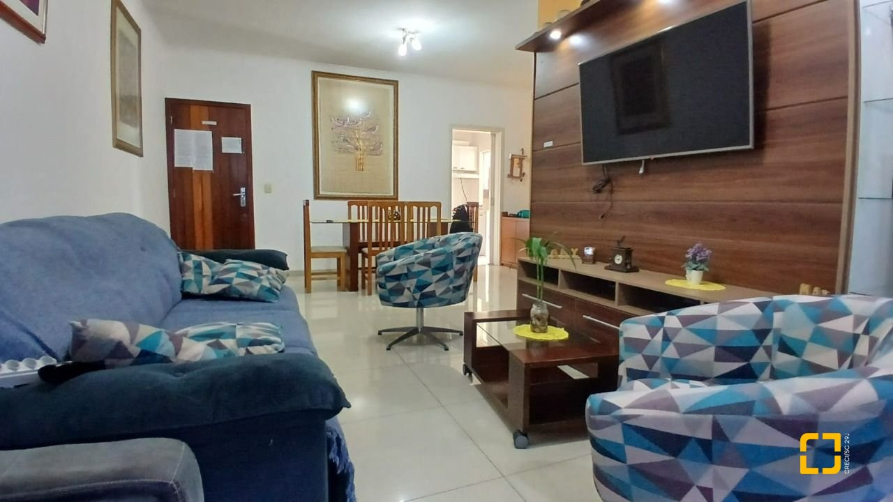 Apartamento com 131m², 5 quartos (sendo 2 suítes), 1 garagem, no bairro Balneário em Florianópolis