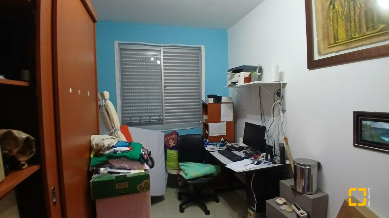 Apartamento com 131m², 5 quartos (sendo 2 suítes), 1 garagem, no bairro Balneário em Florianópolis