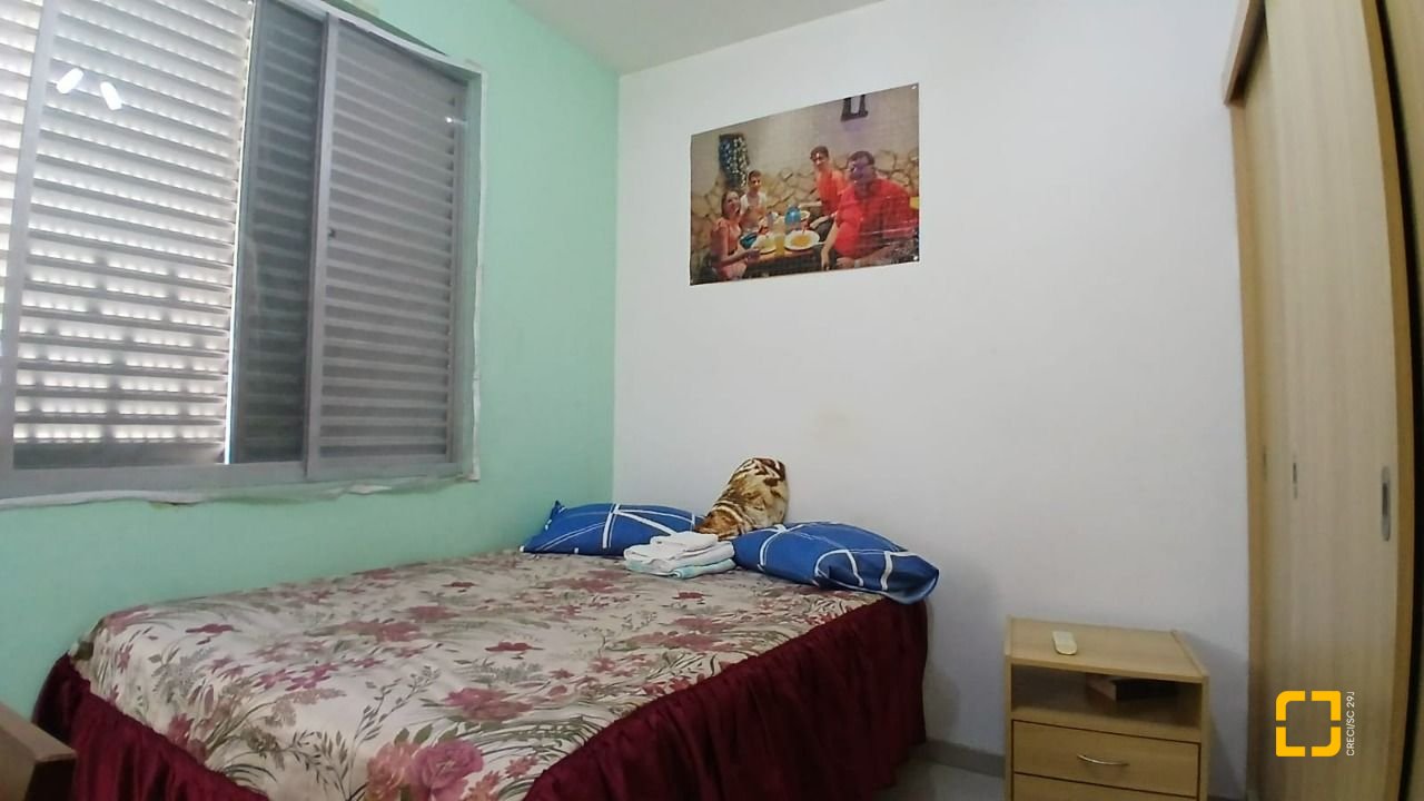Apartamento com 131m², 5 quartos (sendo 2 suítes), 1 garagem, no bairro Balneário em Florianópolis