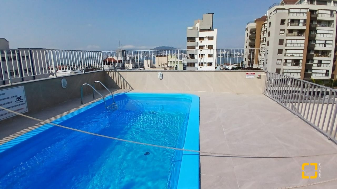 Apartamento com 131m², 5 quartos (sendo 2 suítes), 1 garagem, no bairro Balneário em Florianópolis