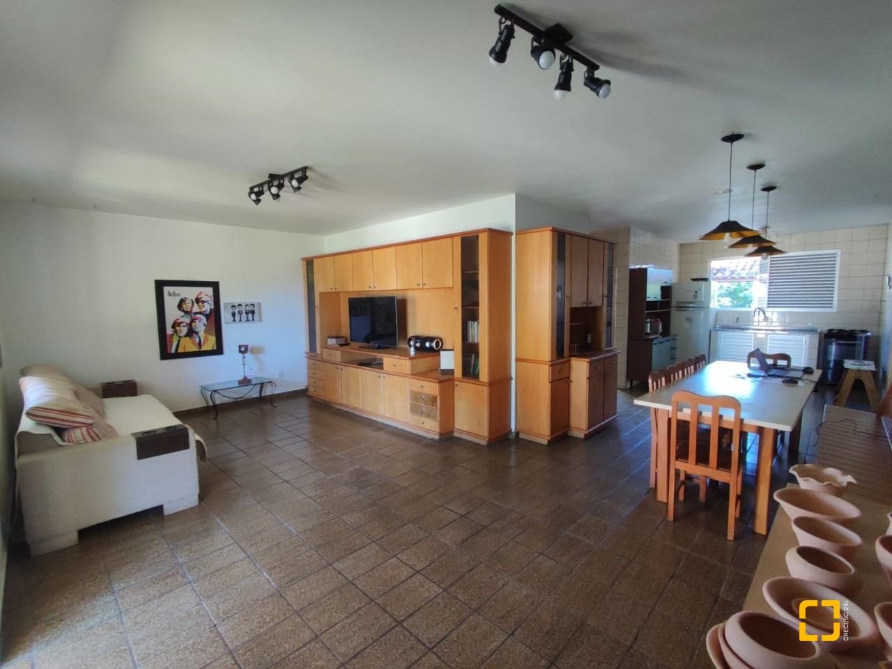 Casa com 110m², 3 quartos, 2 garagens, no bairro Enseada de Brito em Palhoça