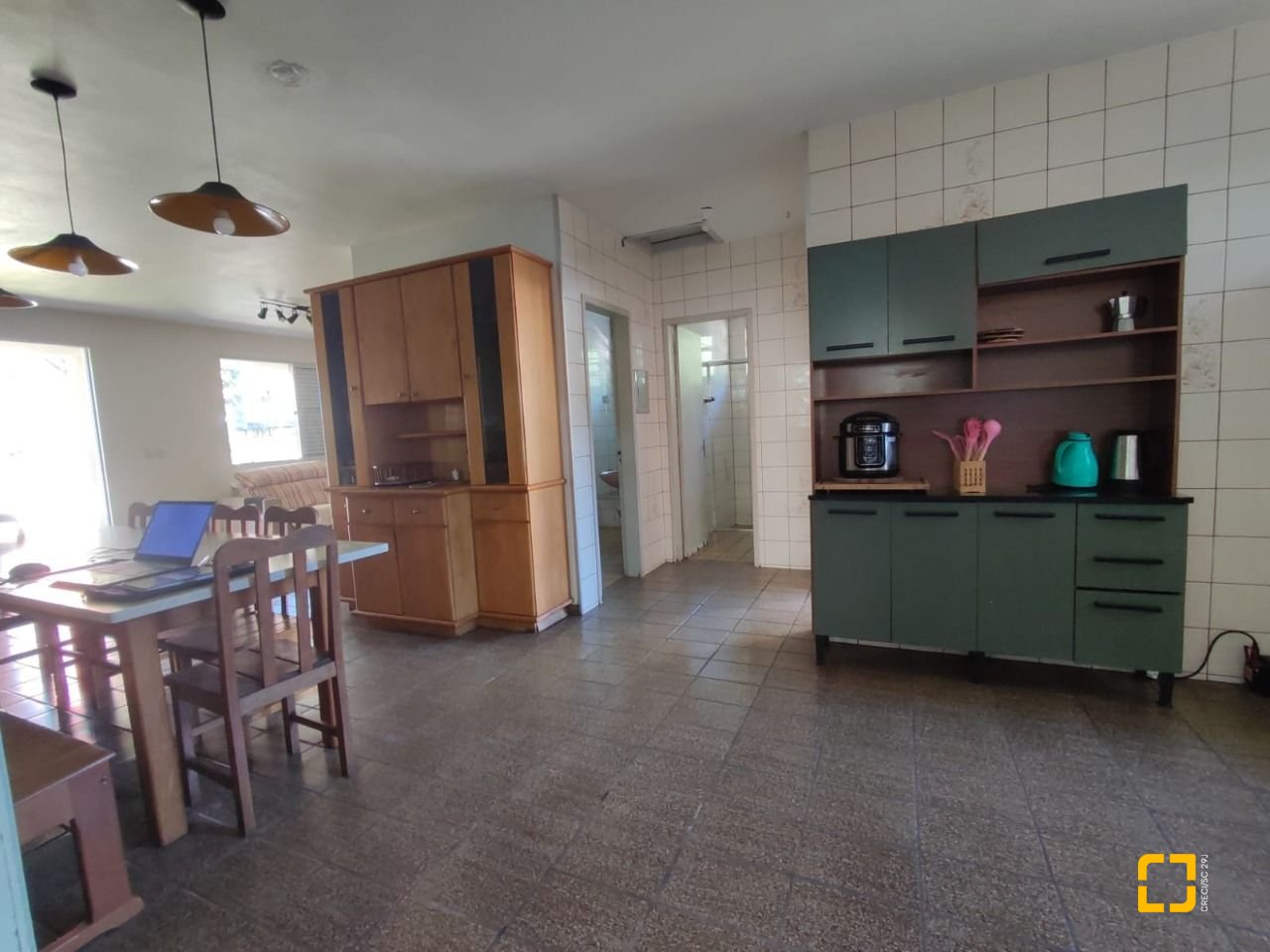 Casa com 110m², 3 quartos, 2 garagens, no bairro Enseada de Brito em Palhoça