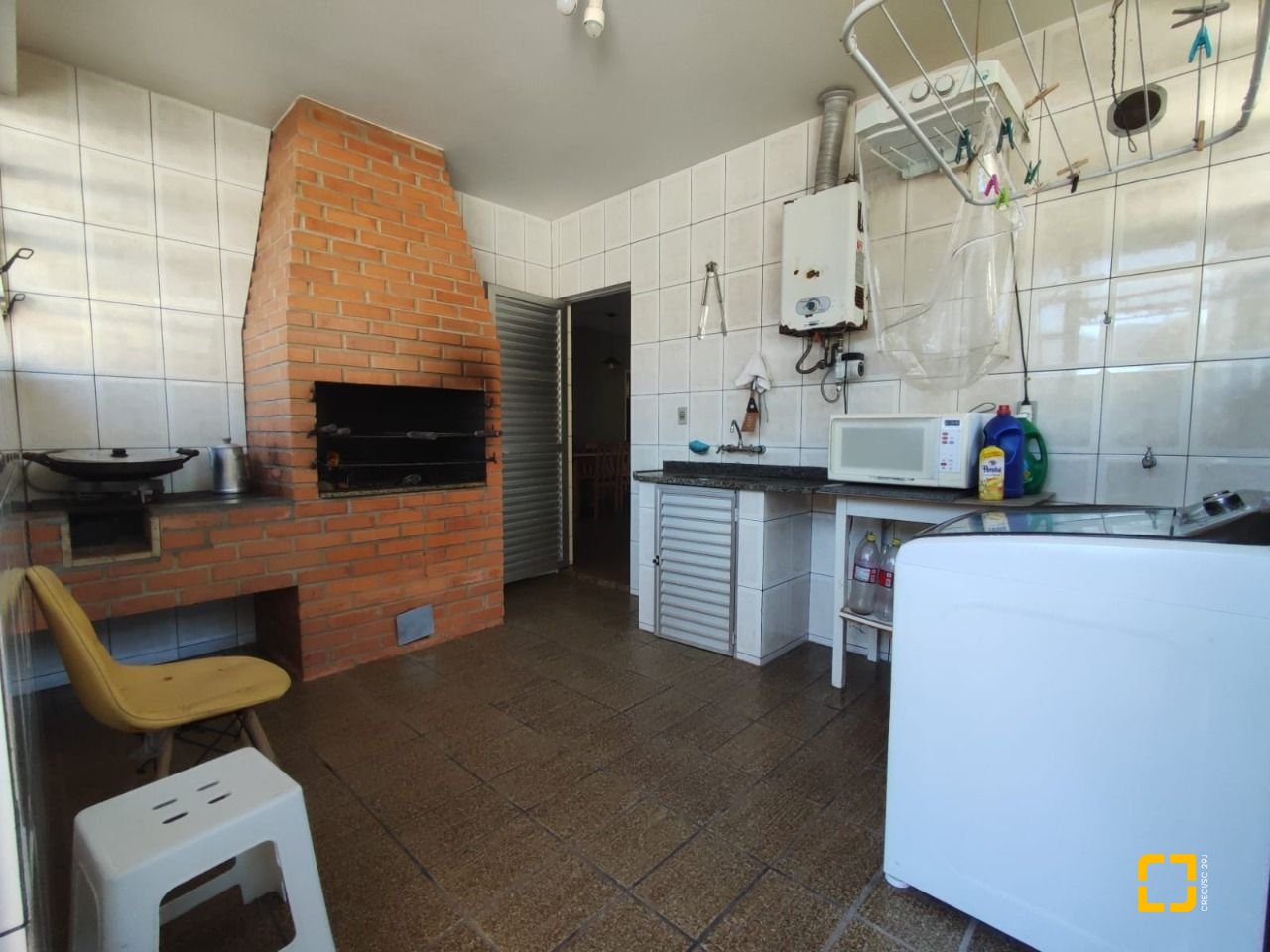Casa com 110m², 3 quartos, 2 garagens, no bairro Enseada de Brito em Palhoça