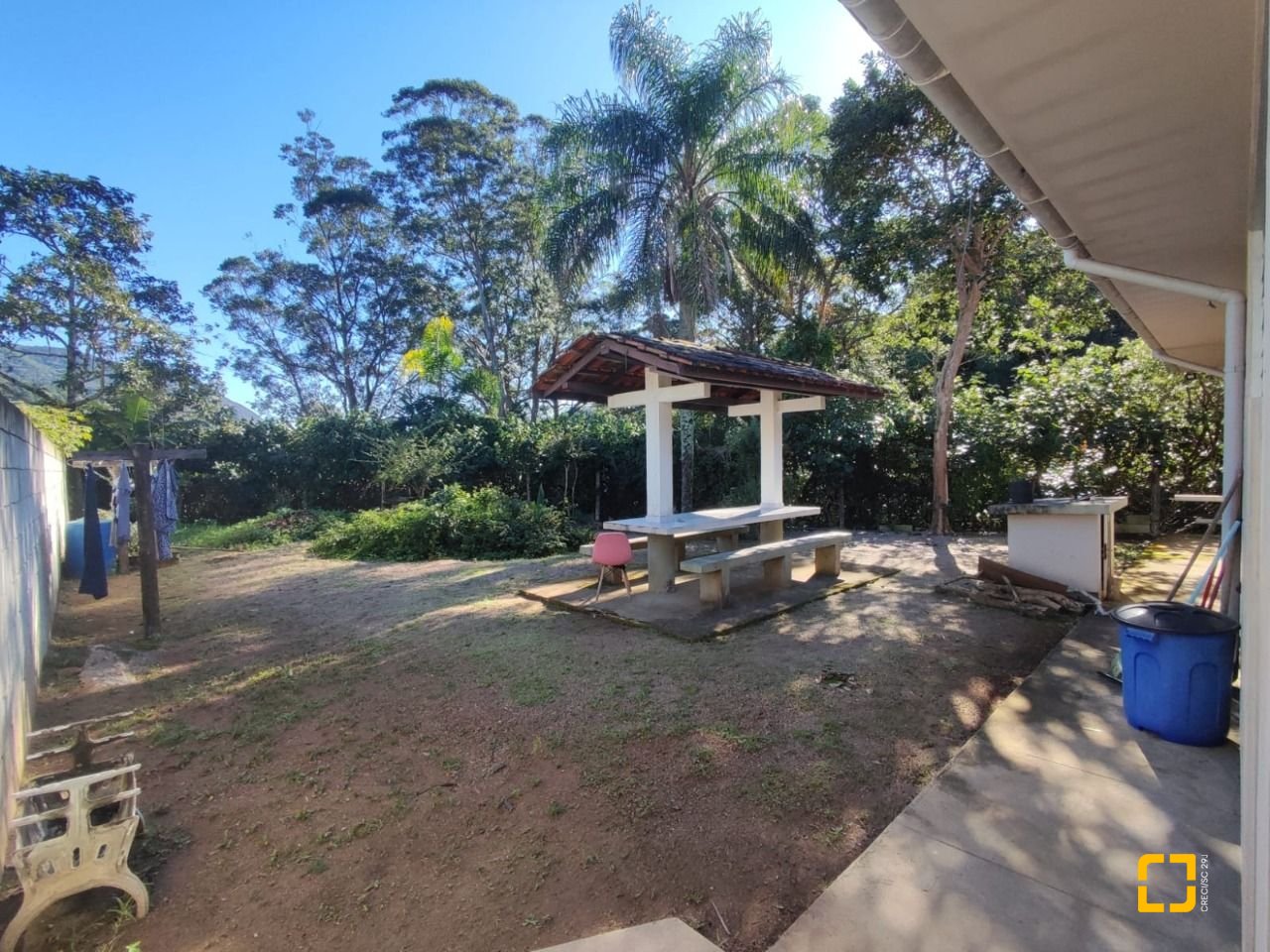 Casa com 110m², 3 quartos, 2 garagens, no bairro Enseada de Brito em Palhoça