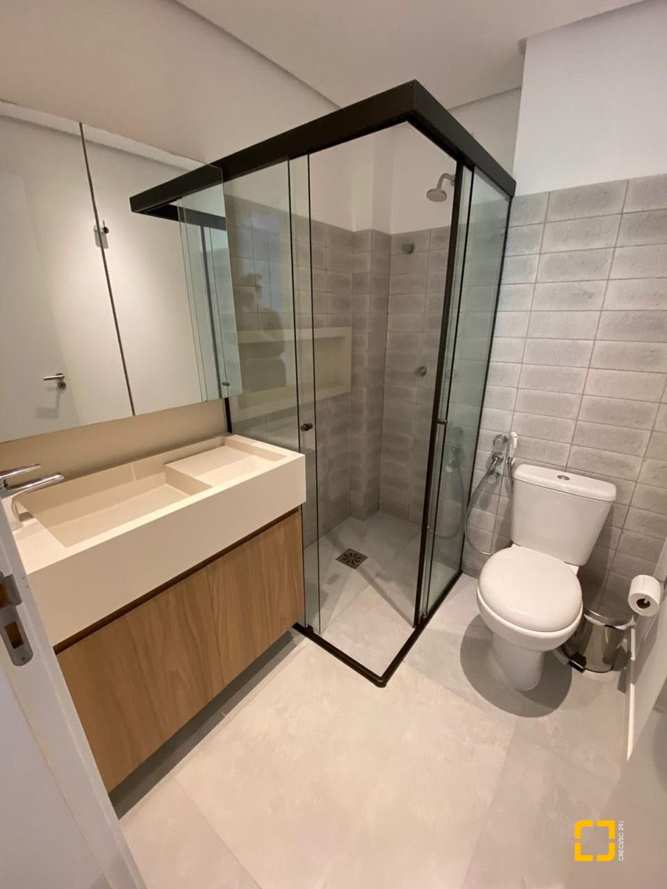Apartamento com 69m², 3 quartos (sendo 1 suíte), 2 garagens, no bairro Itacorubi em Florianópolis