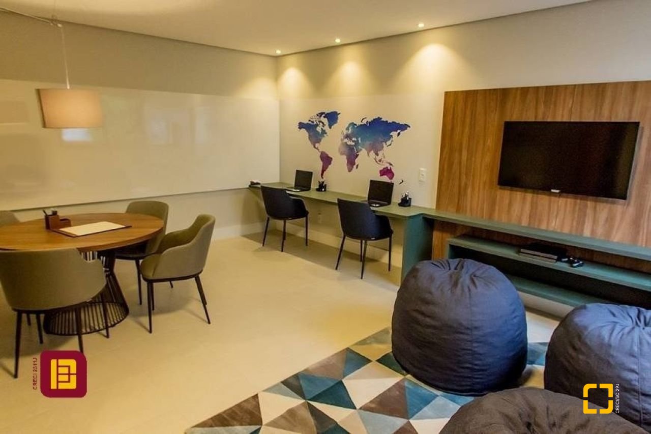 Apartamento com 69m², 3 quartos (sendo 1 suíte), 2 garagens, no bairro Itacorubi em Florianópolis