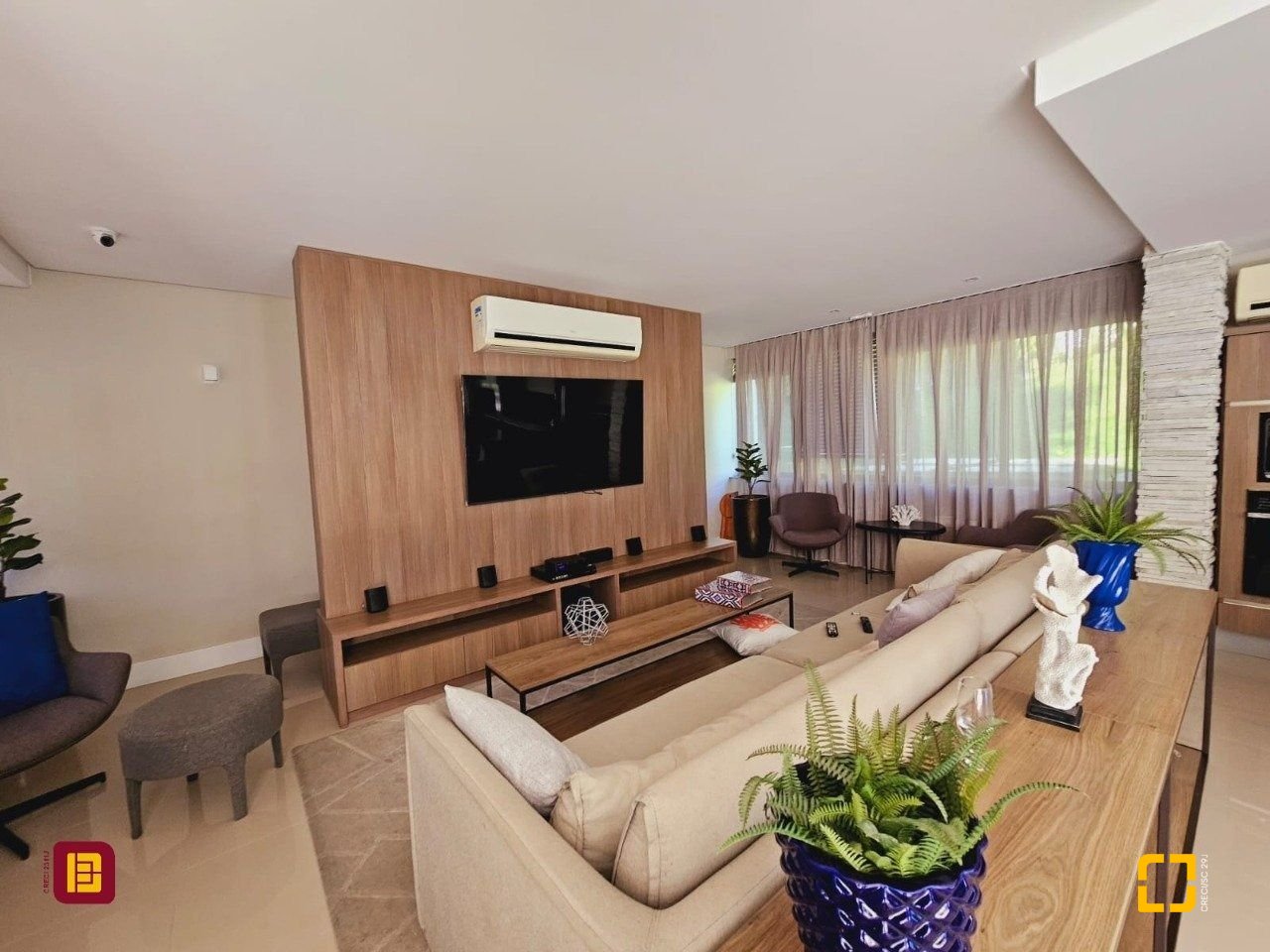 Apartamento com 69m², 3 quartos (sendo 1 suíte), 2 garagens, no bairro Itacorubi em Florianópolis