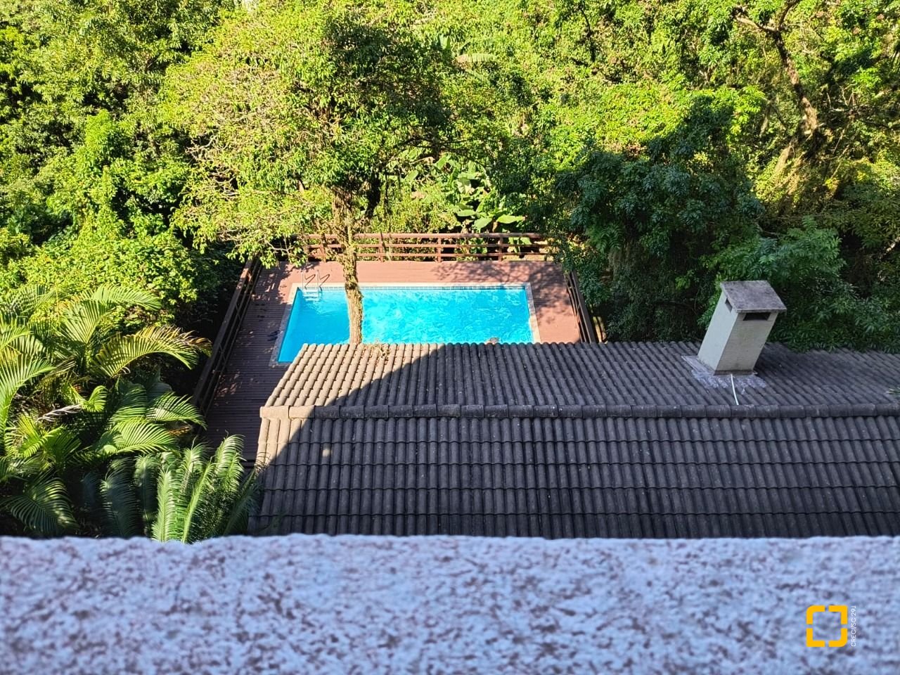Apartamento com 142m², 4 quartos (sendo 2 suítes), 20 garagens, no bairro Lagoa da Conceição em Florianópolis